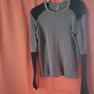 Gray and Black Long Sleeve Sweater With Thumb Holes